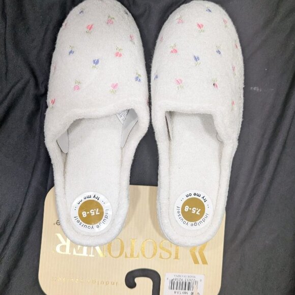 Isotoner Women's Slippers Size 7.5-8 - Picture 1 of 7
